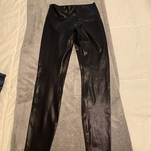 Lululemon Shiny Black Leggings